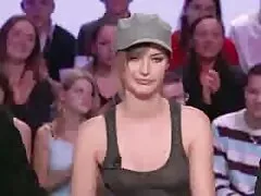 Grande per giovane video gratis vecchie lesbiche slut