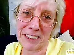 L'inganno è così bello che la film porno gratis di nonne ragazza non ha finito fino alla fine