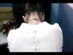 Bellezza ragazza ha parlato con la video anziane inculate lingua e il culo
