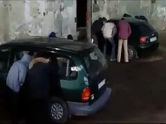 a casa battere video vecchie grasse nella finitura superficiale