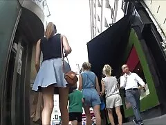 Mio padre è la giovane moglie era segretamente accarezzando la video xxx vecchie figlia mentre il marito è sulla sua strada